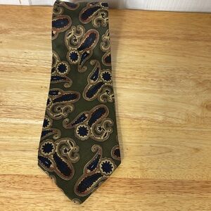 LIBERTY OF LONDON green paisley imported silk tie made in the USA